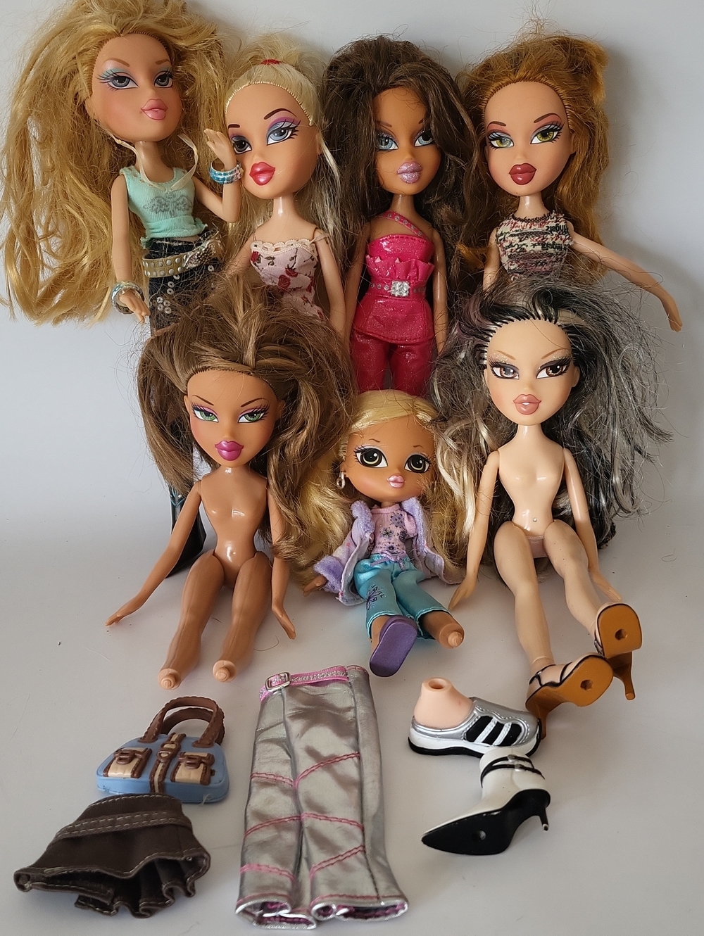 Vintage Bratz Doll Lot of 6 + Lil' Bratz & Accessories TLC Y2K 2000s MGA